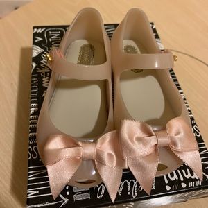 Toddler Mini Melissa Size 6 Girl Nude Shoes